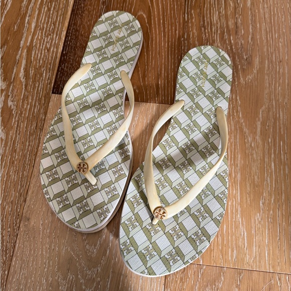 Tory Burch Shoes - Tory Burch flip flops